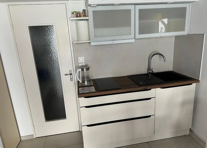 Maisonnette Climatisee Dans Residence Naturiste