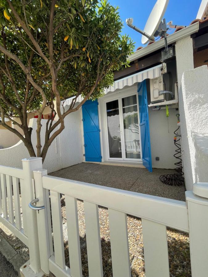 Holiday home Maisonnette Climatisee Dans Naturiste *